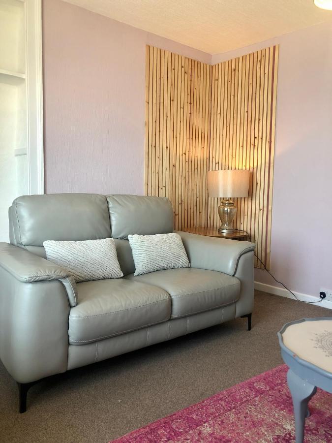 אבריסטוויט Cranwell Court Apartments מראה חיצוני תמונה