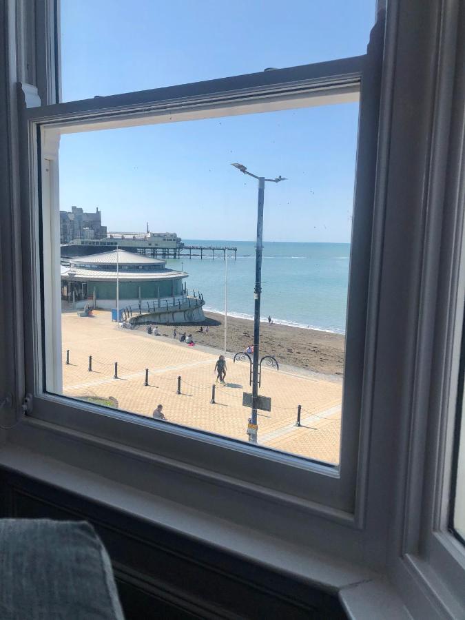 אבריסטוויט Cranwell Court Apartments מראה חיצוני תמונה